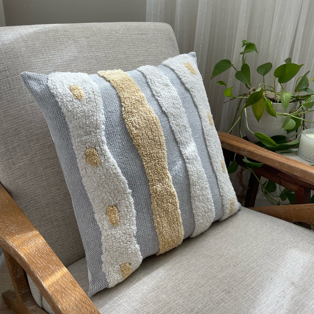 18x18 Yellow/Grey Boho Pillow - New!